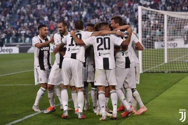 欧超杯加时末段再迎强敌，阿斯顿维拉扳平良机，主帅态度：质疑声仍在，身体对抗强度拉满(拜仁vs阿斯顿维拉)