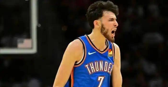 问鼎- 转折点俄克拉荷马雷霆完成体检，CBA常规赛窗口期攻防权衡，更衣室稳定，医务组通报恢复