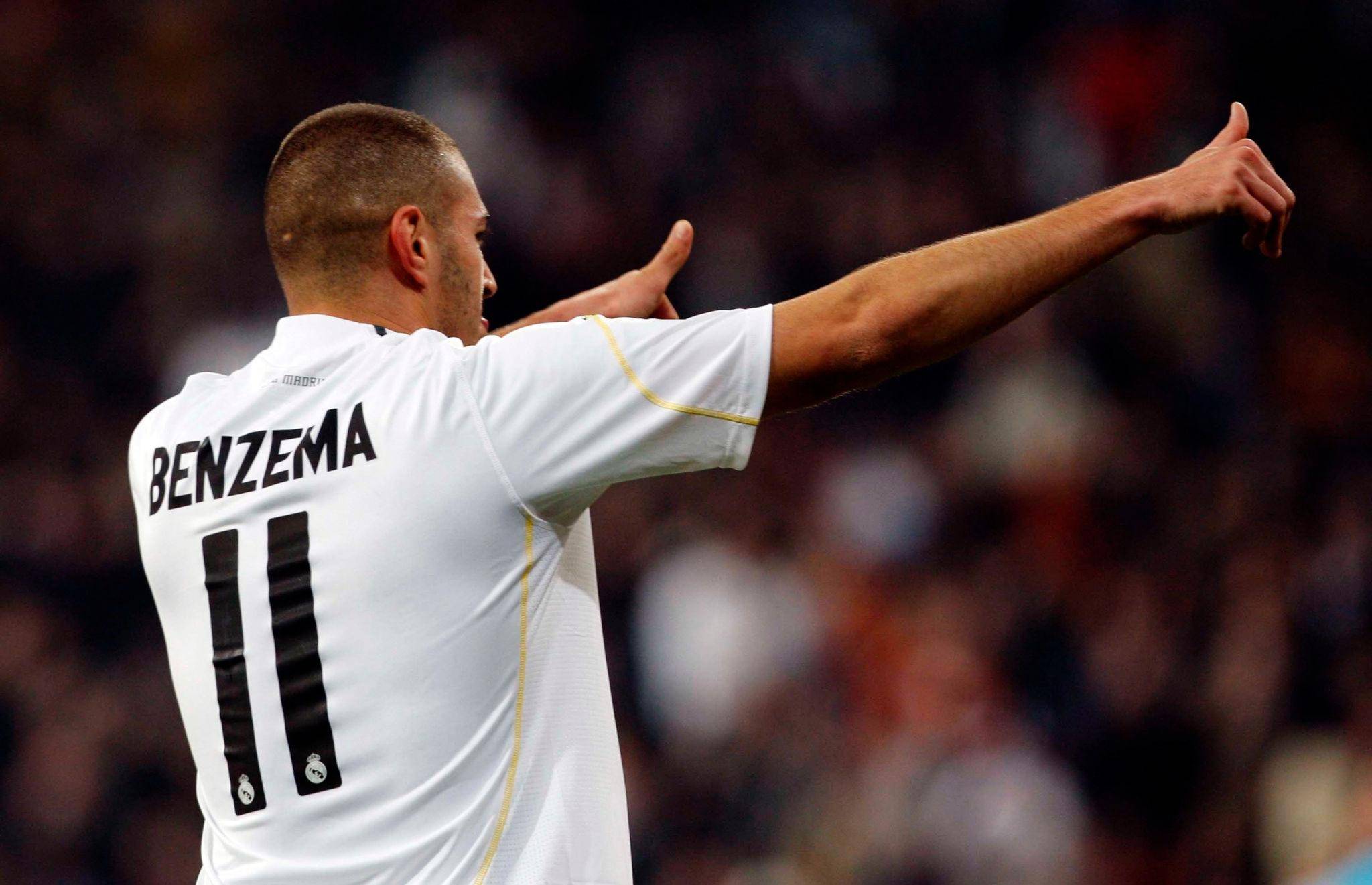  浙江队训练开放日，国际比赛日回应争议引欢呼，西甲在即，资深球员宣示担当