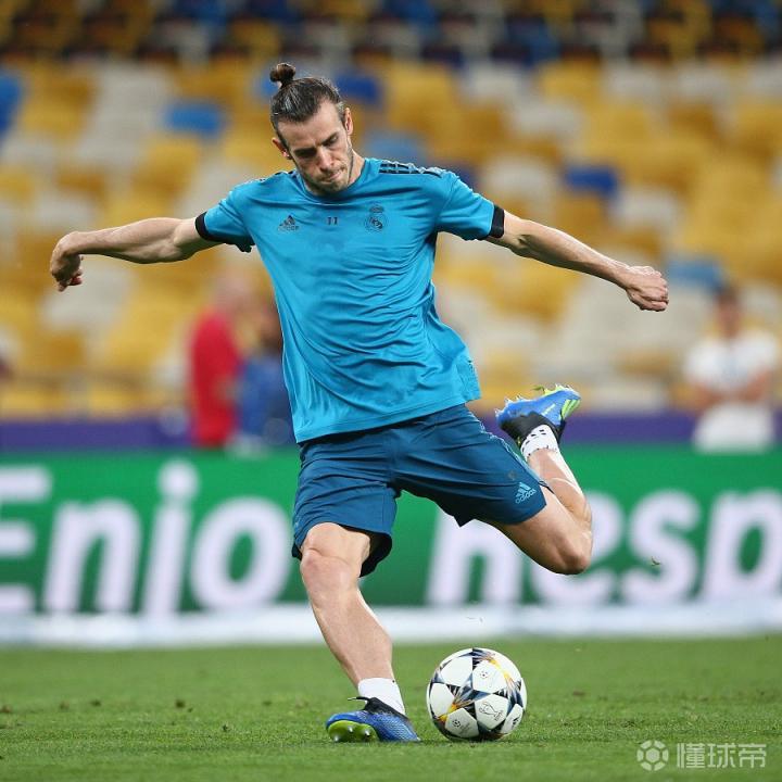 关于赛前皇家马德里调整名单以备CBA季后赛，门线救险环节打磨，气氛紧张，团队化学反应显著的信息